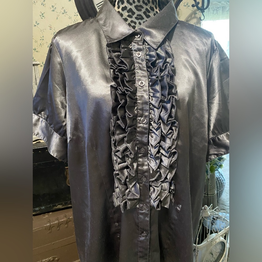 Dots Metallic Gray Ruffled Blouse - Picture 2 of 4